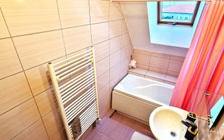 Oferim spre inchiriere apartament cu 2 camere, Zonă Spitalul Județean/Girocului. - Poză 16
