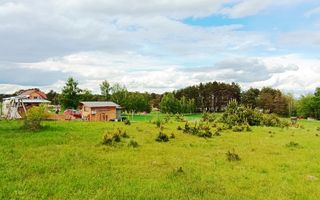 Teren in localitatea Reci,langa lacuri - Poză 1