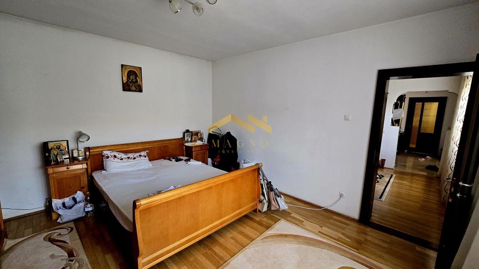 Casa de vanzare cu teren mare pe Ady Endre Aradul nou - Poză 21