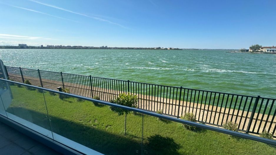 Apartament 3 camere cu vedere frontală la lac – Lake On Mamaia - Poză 19