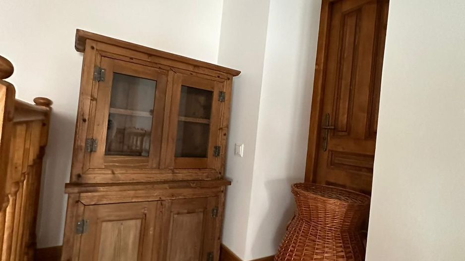 Casa saseasca CRISTIAN,amenajata LUX,pt turism,piscina,curte - Poză 12