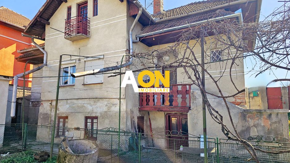 Casa 3 camere, 489 mp teren, acces la 2 strazi, zona ultracentrala - Poză 1