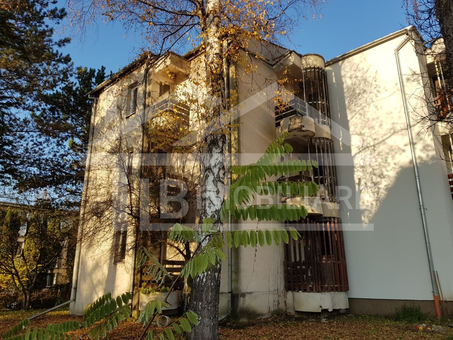 Apartament cu 4 camere, 75mp, Zona Semicentrala - Poză 11