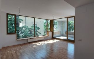 Apartament 4 camere cu gradina ultracentral zona Stirbei Voda - Poză 3