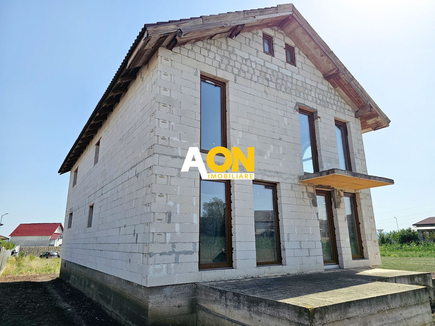 Casa la rosu, 4 camere, 301 mp teren, P+1, zona Alba-Micesti - Poză 3