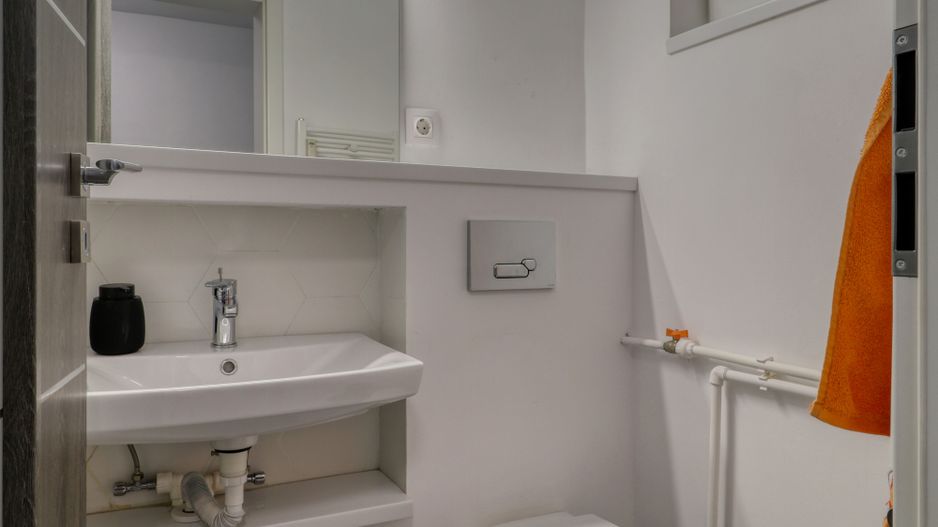 Victoriei- Banu Manta- 3 camere, renovat integral, 0% Comision - Poză 19