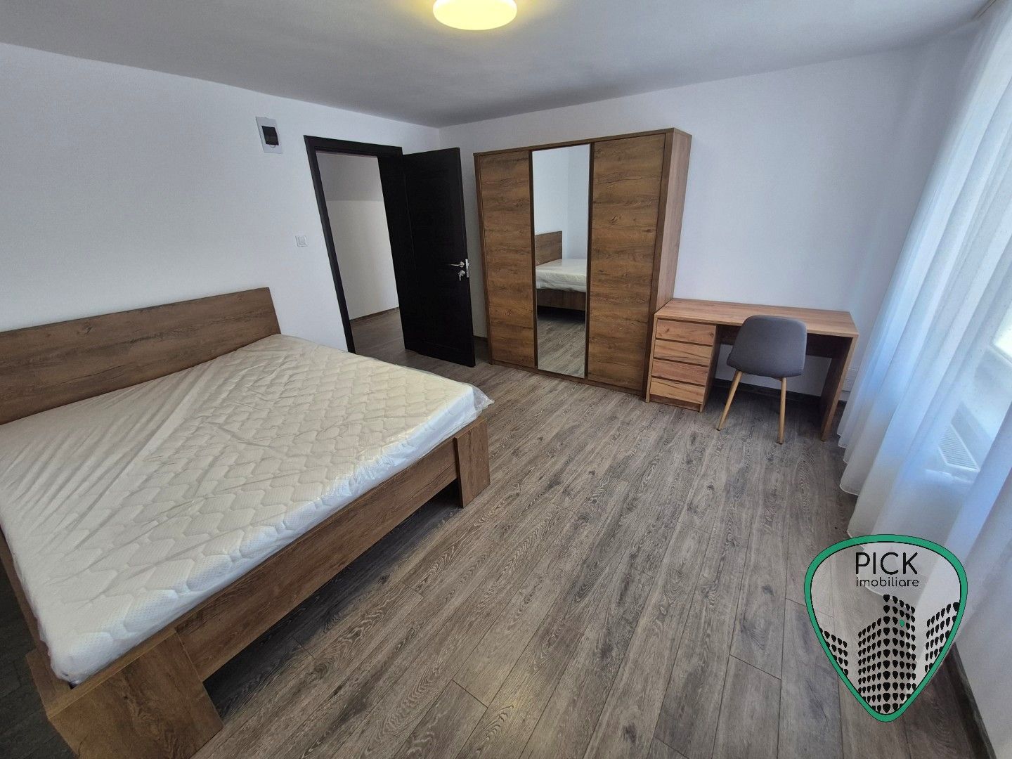 P 4244 - Apartamente de închiriat Zona 7 Noiembrie - Poză 9