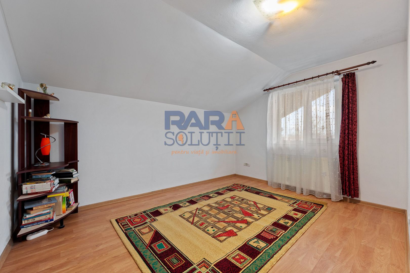 Casă P+1, 4 dormitoare, 2 băi, 1080 mp teren - Poză 10