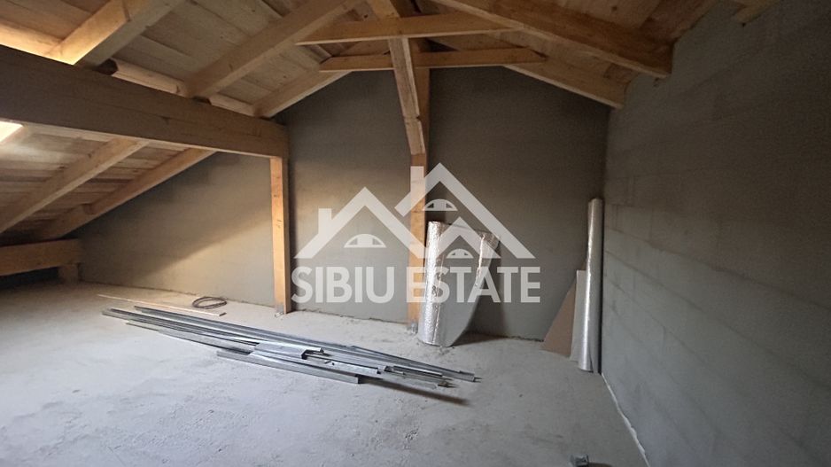 Apartament modern 2 camere, pod amenajabil, balcon,  parcare inclusa - Poză 12