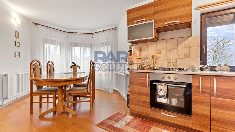 Casă cu 3 dormitoare și 2600 mp teren - Poză 6