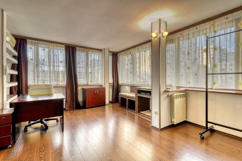 Apartament 5 camere,  Etaj integral vilă monument arhitectural - Poză 8