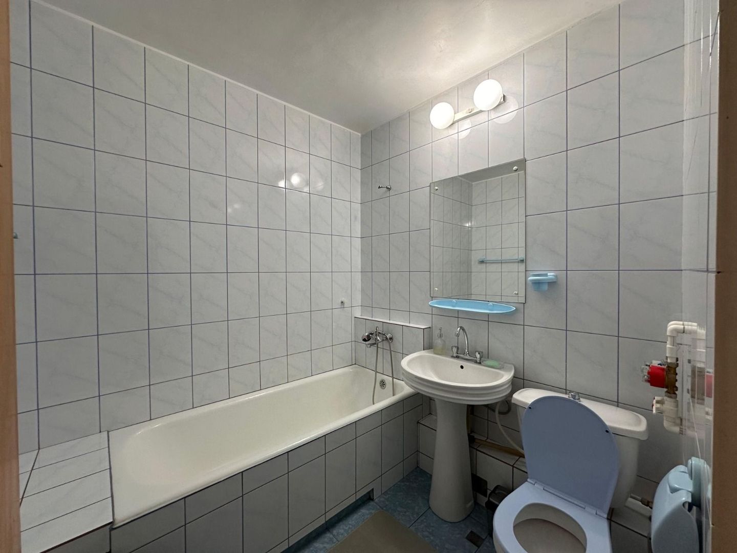 De închiriat: apartament 3 camere + parcare - Lujerului - metrou - Poză 11