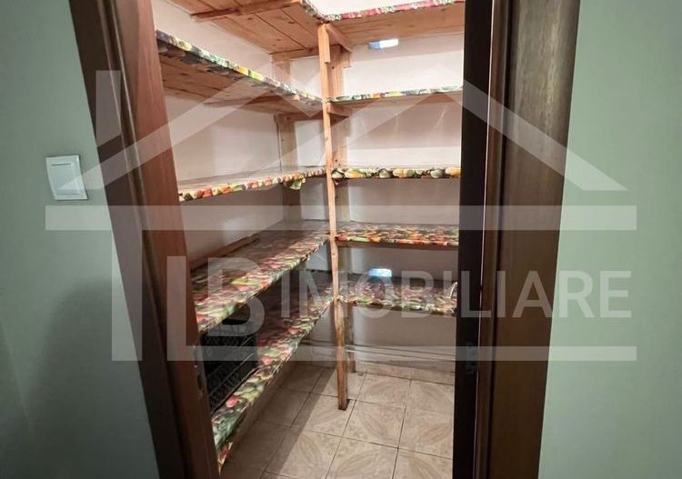 Apartament cu 3 camere, 80 mp, decomandat, Zona UMFST - Poză 8