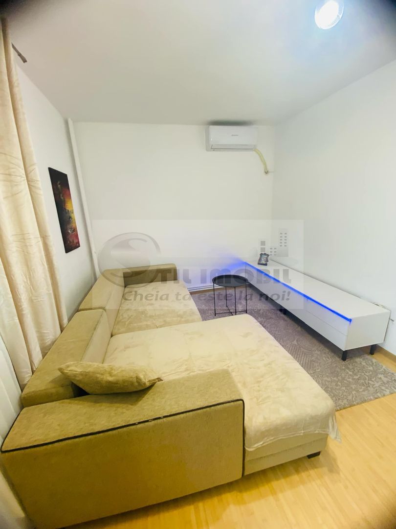 Apartament decomandat cu 2 camere - Alexandru cel Bun - 420€ - Poză 3