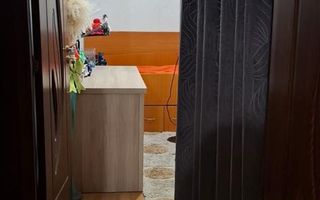 Apartament 3 camere zona Dacia etaj 2 cu centrala - Poză 4