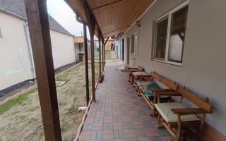 Casă de vânzare în satul Roșia cu vedere panoramică spre Munții Făgăras - Poză 17