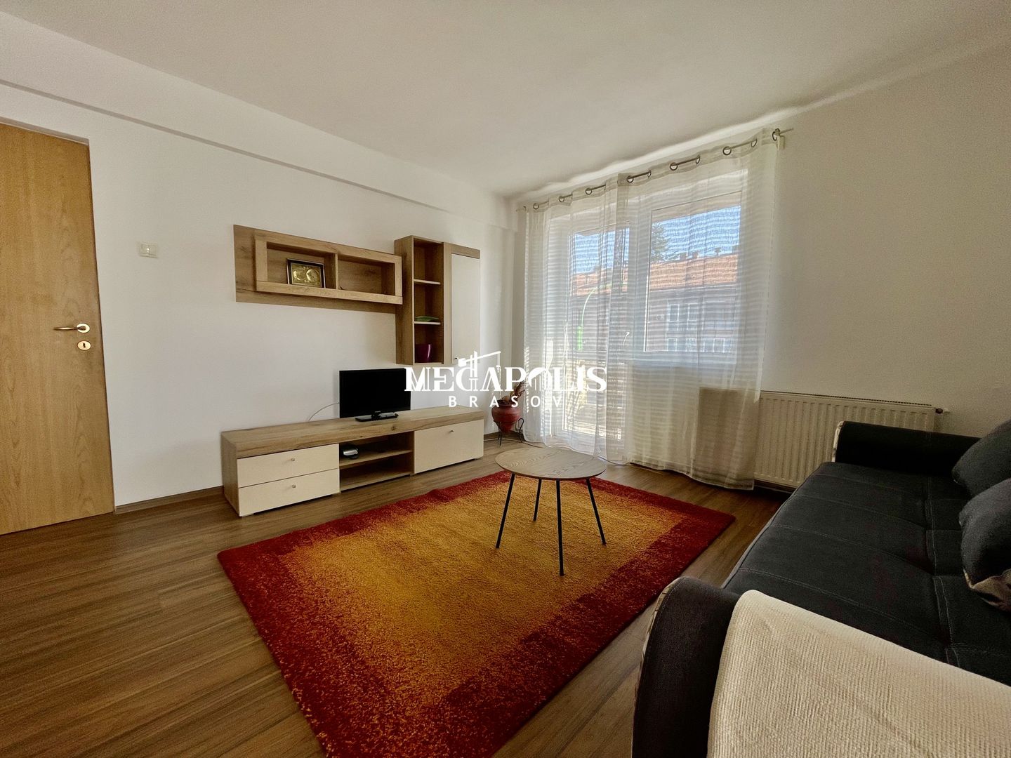 Apartament 2 camere | Prima închiriere după renovare | Zonă facilă - Poză 2