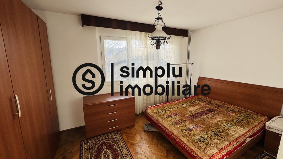 3 camere semi, etaj 3/4 - 122 000 Euro - Poză 1