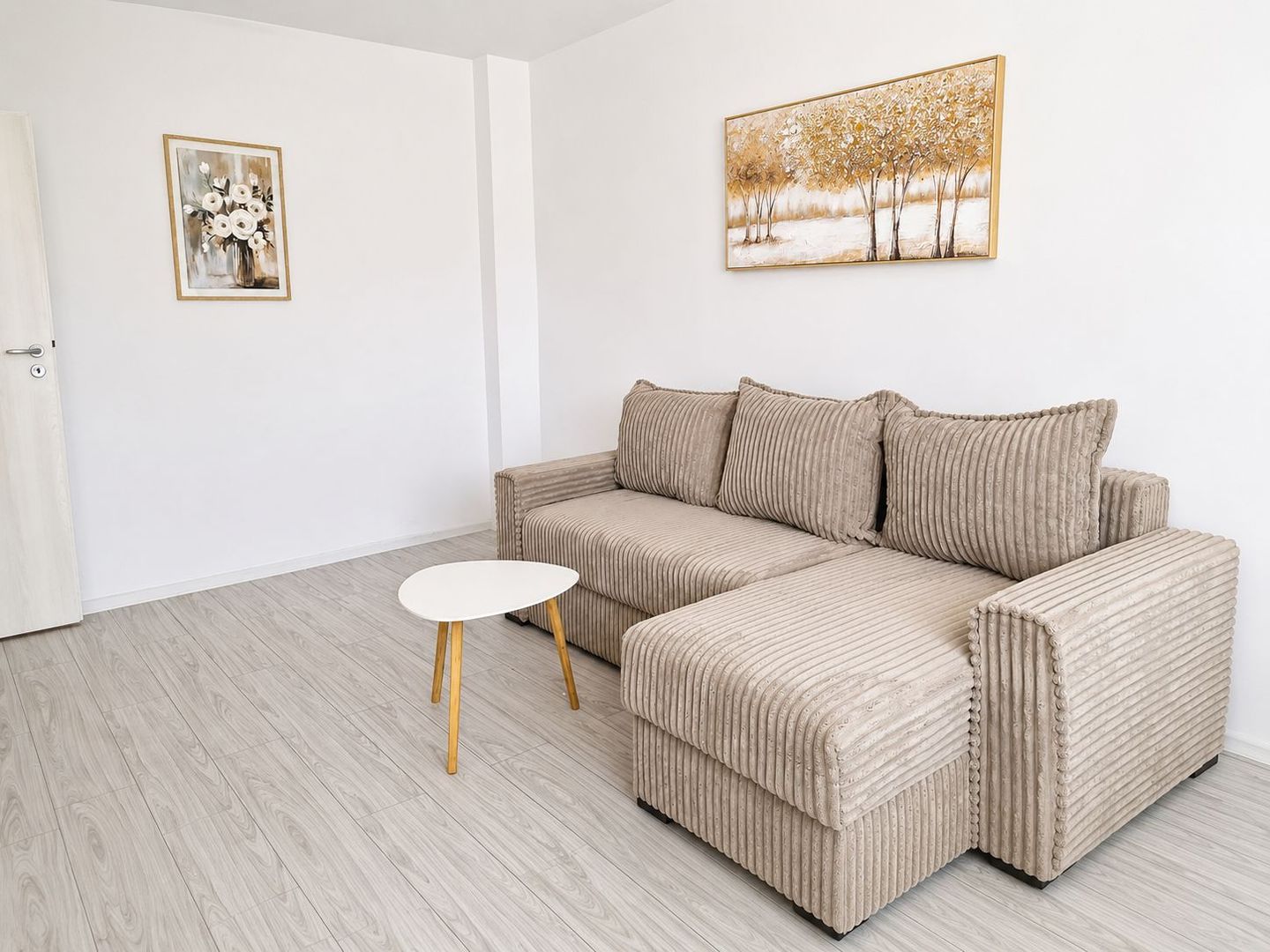 Apartament NOU mobilat 2 camere Dec 48 mp Bucium Visan 92000 euro - Poză 3
