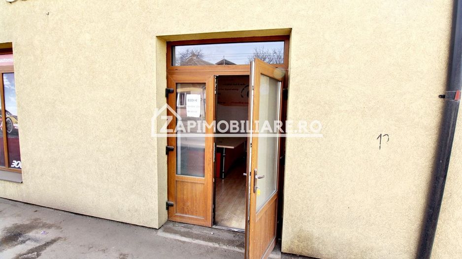 Spații de birouri si depozitare cu parcare - Poză 9