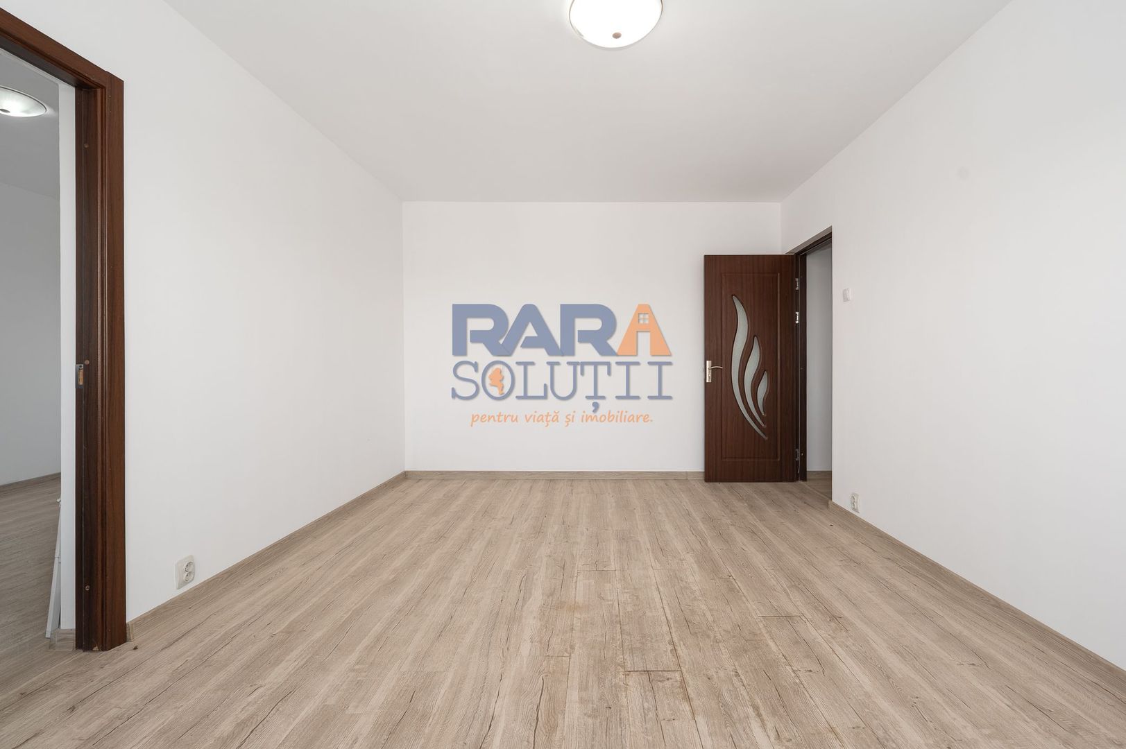 Aapartament 2 camere, luminos, etaj intermediar - Poză 8