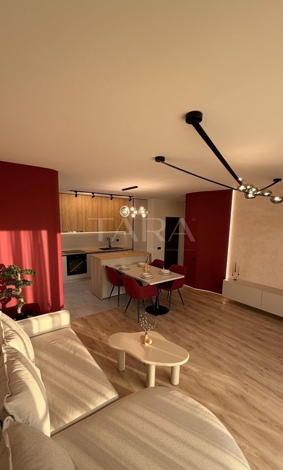 Vând apartament 2 camere mobilat, utilat - Poză 1
