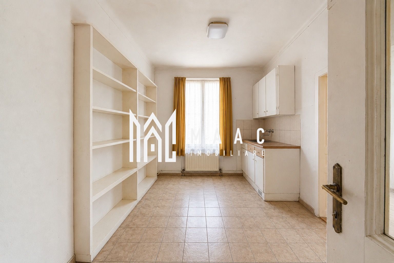 Casă 6 camere | Ultracentral Sibiu | 280 mp, curte proprie - Poză 12