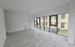 INTABULAT! MUTARE IMEDIATA! Apartament cu 2 camere decomandat Central - Poză 1