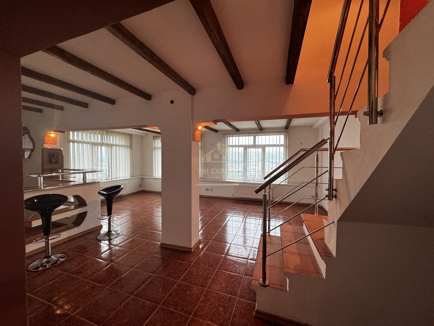 APARTAMENT CAMPULUNG TIP PENTHOUSE, 5 CAMERE GRUI - Poză 2