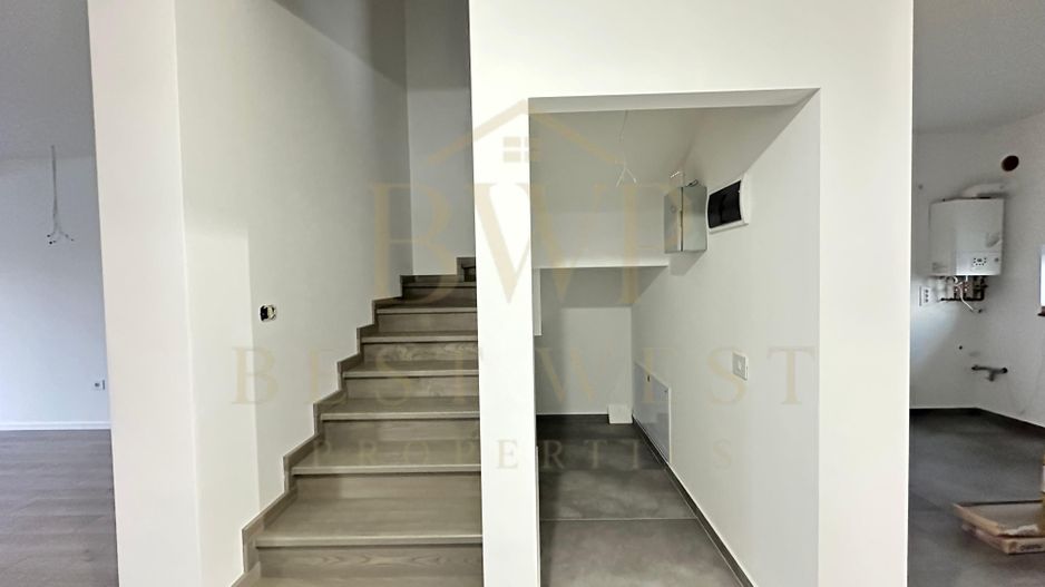 Duplex 1/2, 4 camere, 3 băi, la strada principală Mosnita Veche - Poză 7