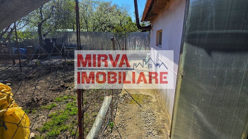 Casă 4 camere, 685 mp teren, renovată 2011 – Mănești, Zalhanaua - Poză 12