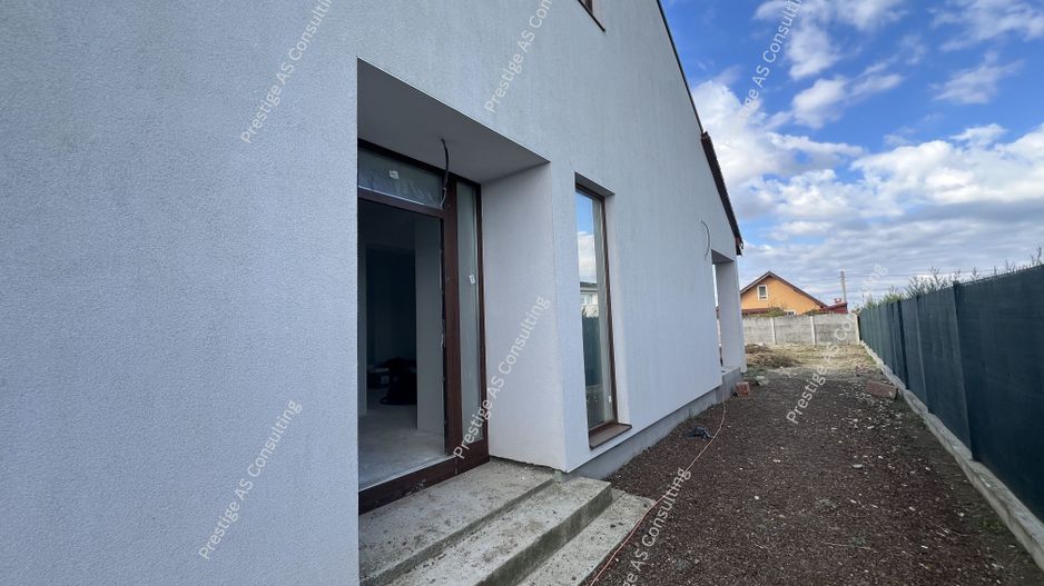 Duplex  4 Camere 250mp Teren| Mosnita Noua-Str Oituz - Poză 1