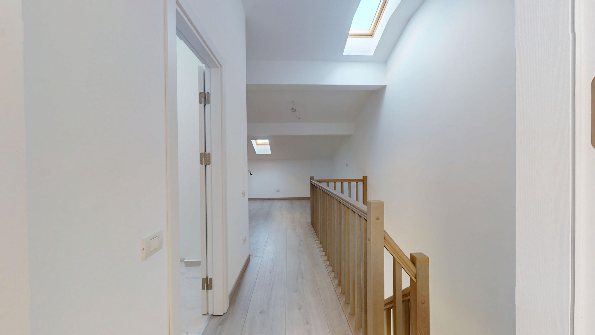 Casa Finalizata Metro Voluntari Finisaje Complete Pompa Caldura - Poză 27