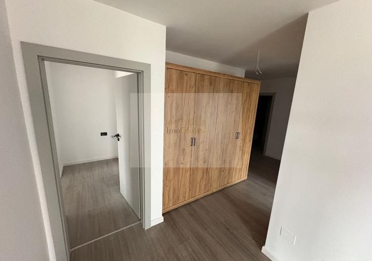 Apartament modern cu 3 camere de închiriat – Elite City, Parcare - Poză 11
