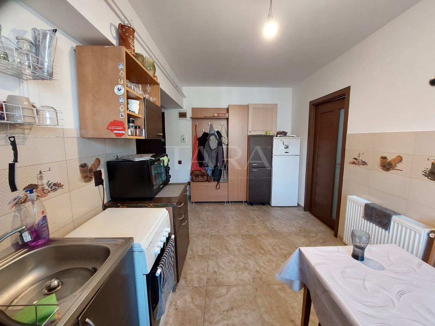 Apartament cu 2 camere decomandat, balcon, 56mp. - Poză 2