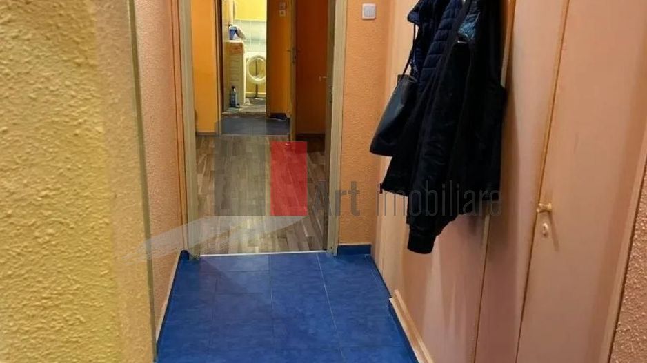 APARTAMENT DE 3 CAMERE BARCA - Poză 8