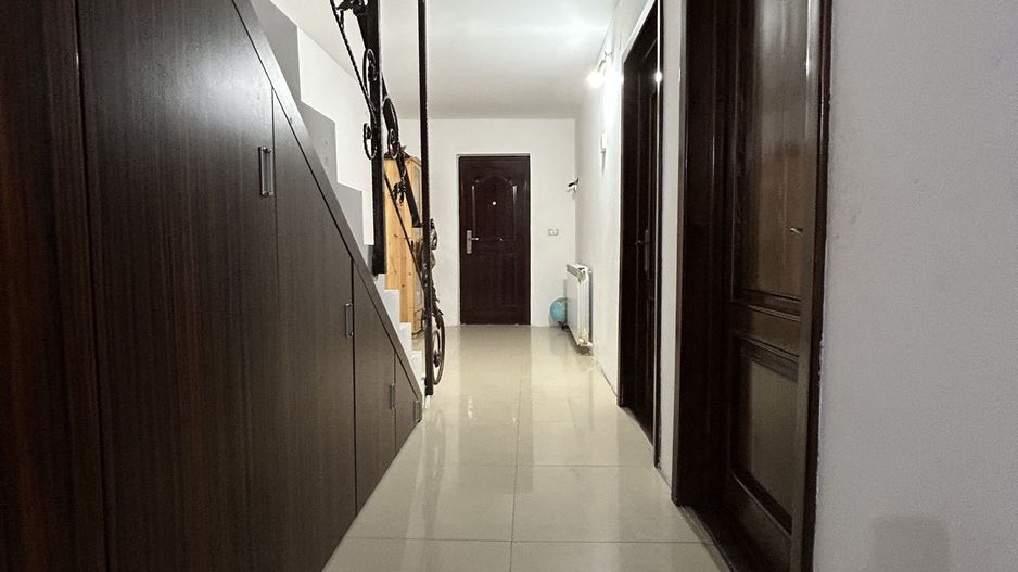 Casa P+1 din BCA ideala pentru o familie antreprenoare – Pecineaga - Poză 13