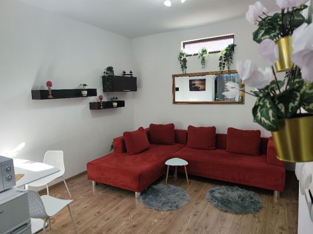 Apartament cu Terasa la Curte Comuna | Zona Garii | Centrală Proprie. - Poză 1