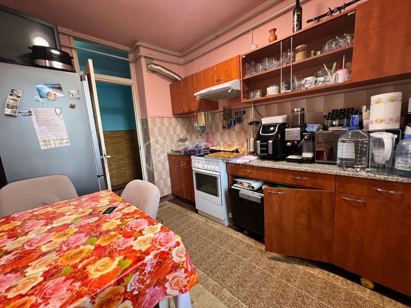 Apartament cu 3 camere decomandat, Sângeorgiu de Mureș - Poză 6