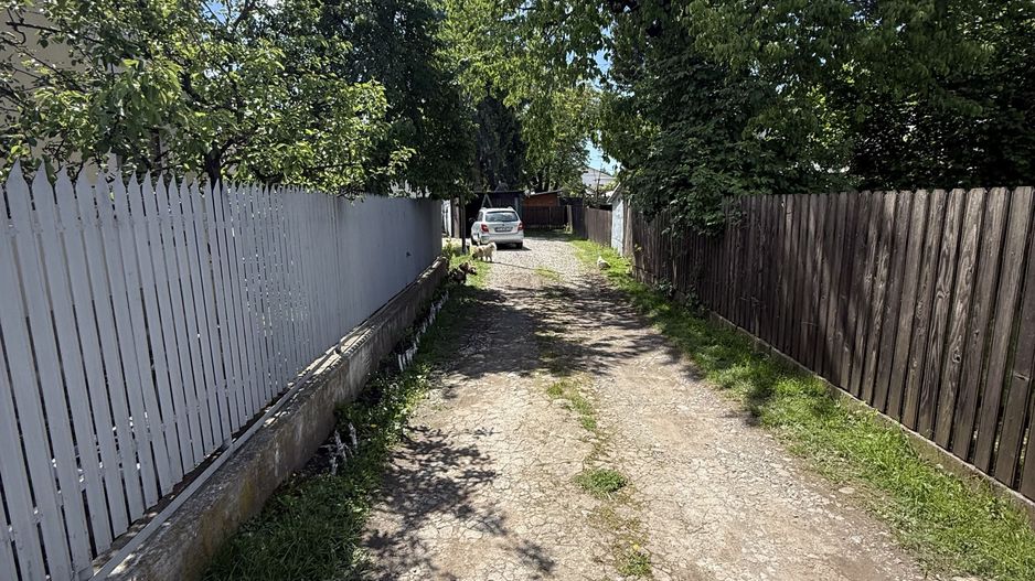 Vila construită in 2010 - P+1+pod - S=236 mp și curte 238 mp Campina! - Poză 42