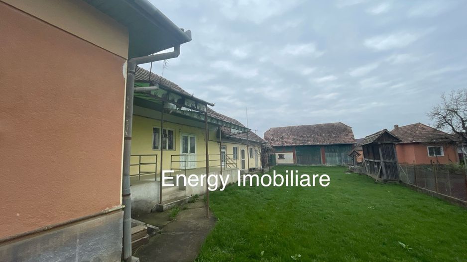 Casă cu teren, Cornești - Poză 2