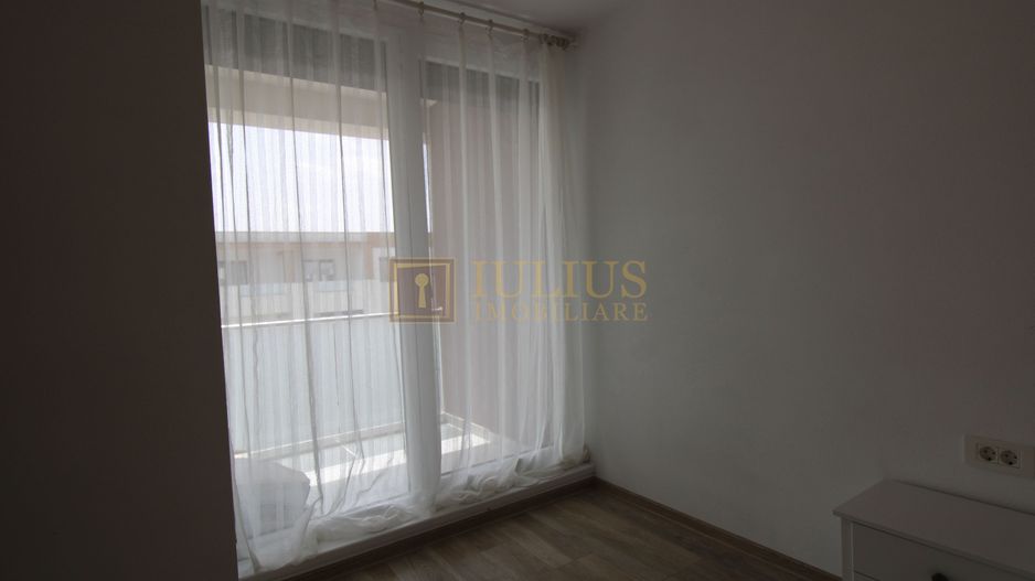 Apartament 2 camere, 3 balcoane, loc de parcare, centrala proprie, Dumbravita - Poză 10