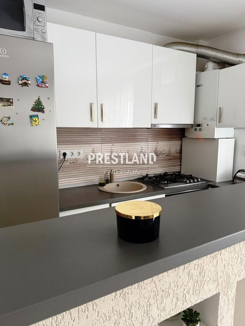 Inchiriez apartament cu 3 caomere, zona Cartierul Arhitecțior-Sibiu !! - Poză 2