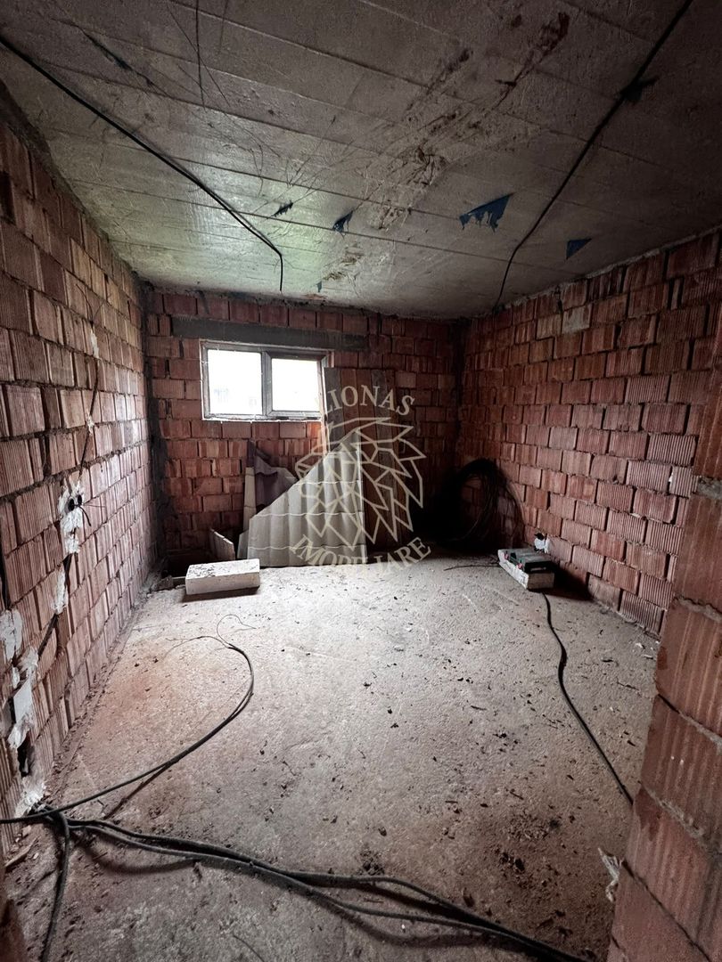 Casa 5 camere 173 mp-3 balcoane-terasa-garaj-Beclean - Poză 6