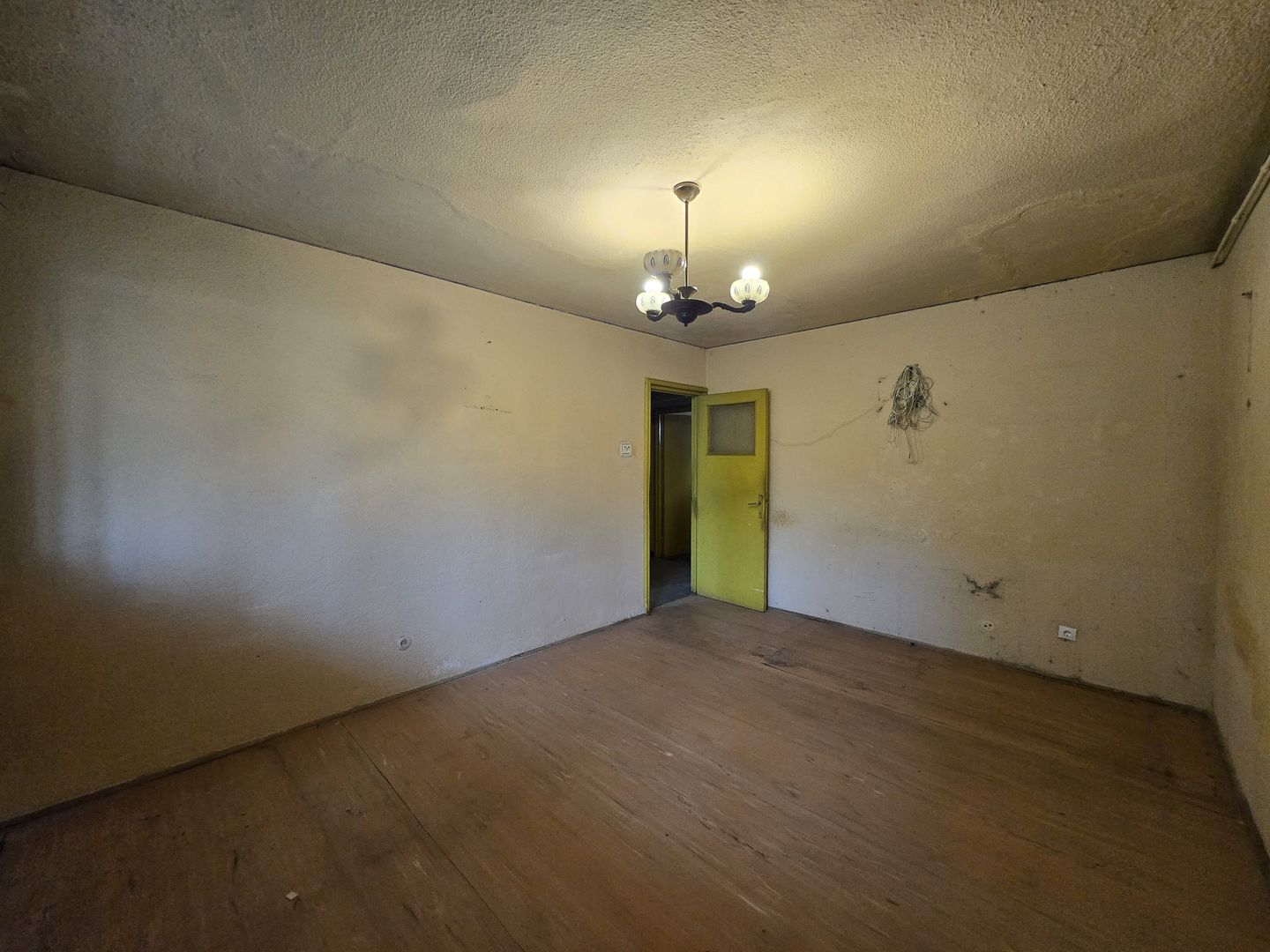 2 CAMERE ^ Plaza Romania ^ decomandat ^ baie cu geam ^ COMISION 0% ^ bloc tip P - Poză 2