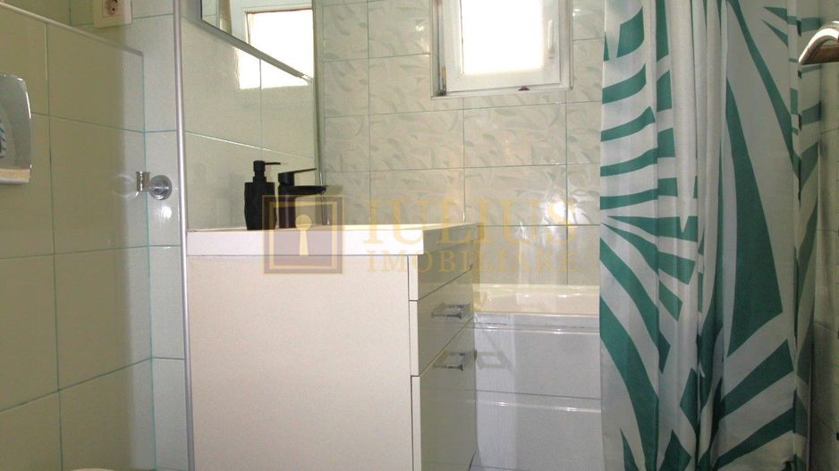 4 camere, ctr Anaf, la 300 m de cetatii- Bucovina - Poză 16
