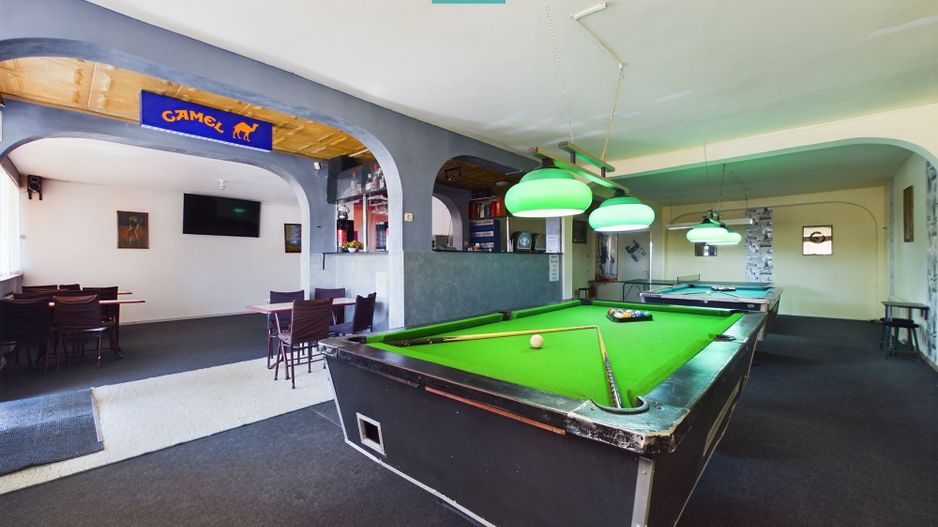 Casă cu multiple destinatii in Pârneava - Poză 8