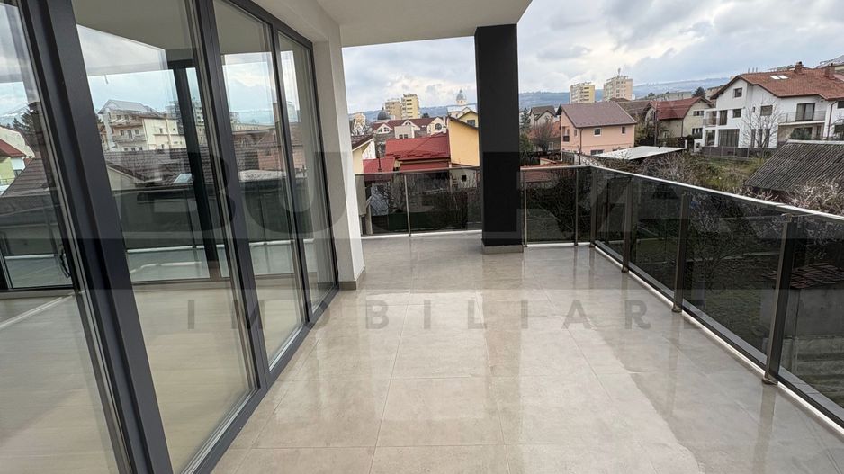 Vila superba 212 mp, parcare, nemobilata, zona Interservisan - Poză 5