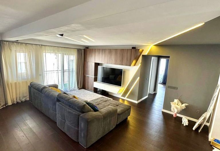 BRASADAS vinde ap 3 cam modern 106mp. mobilat, utilat, garaj. - Poză 2