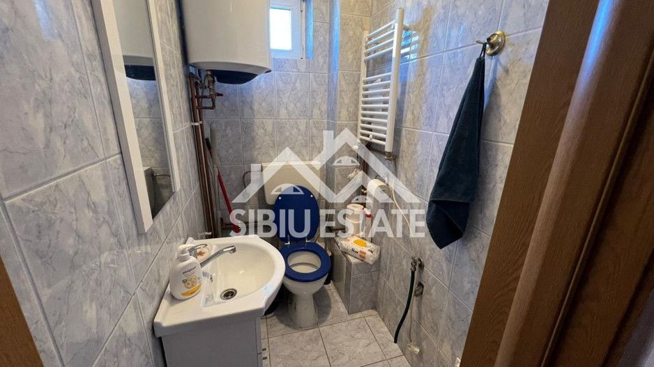 Casa duplex 100 mp utili, la intrare Sura Mare teren 1500 mp teren - Poză 9